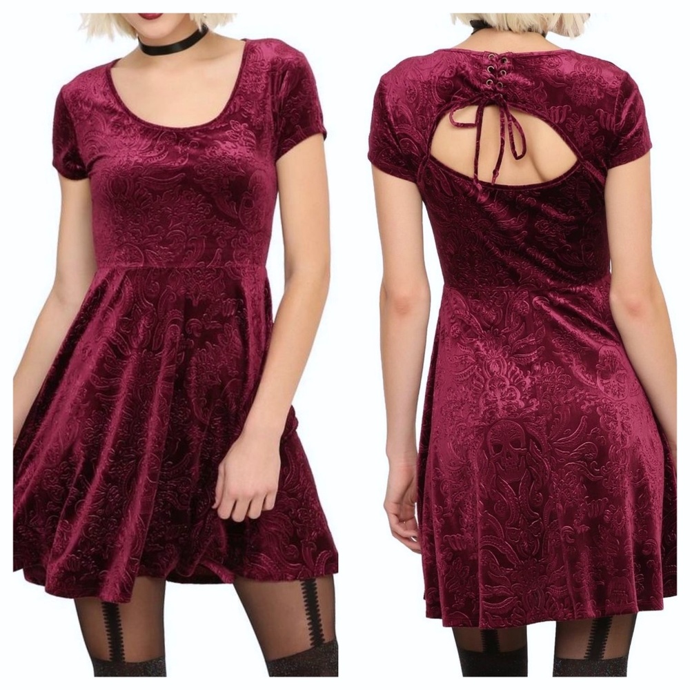 Hot Topic Velvet Skater Dress in Burgundy